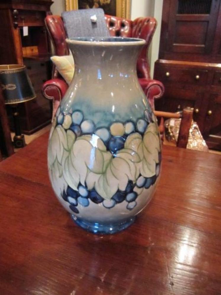 Superb Large Moorcroft Berries Celandon Vase - Image 5