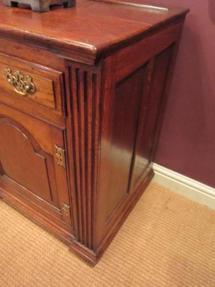 Outstanding George II Oak Low Dresser Base - Image 5