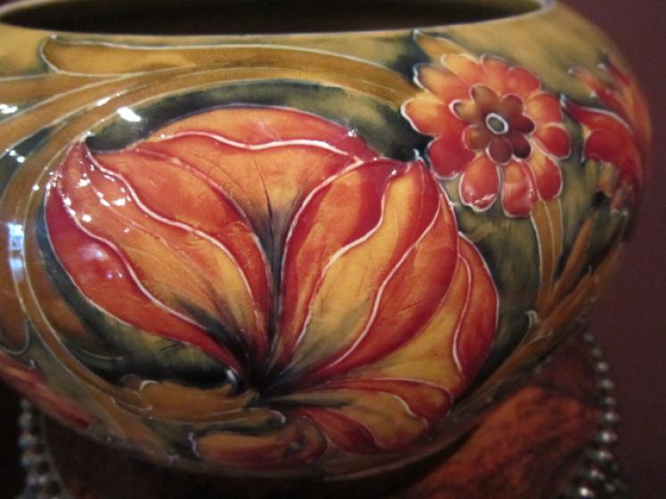 Superb Moorcroft Spanish Pattern Jardiniere - Image 2