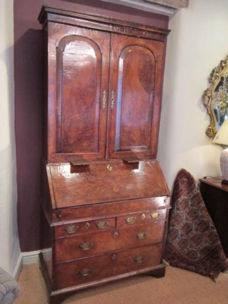 Stunning George I Period Walnut Bureau Bookcase - Image 1