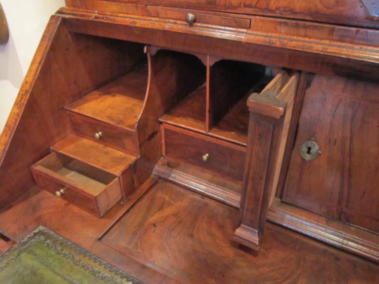 Stunning George I Period Walnut Bureau Bookcase - Image 2
