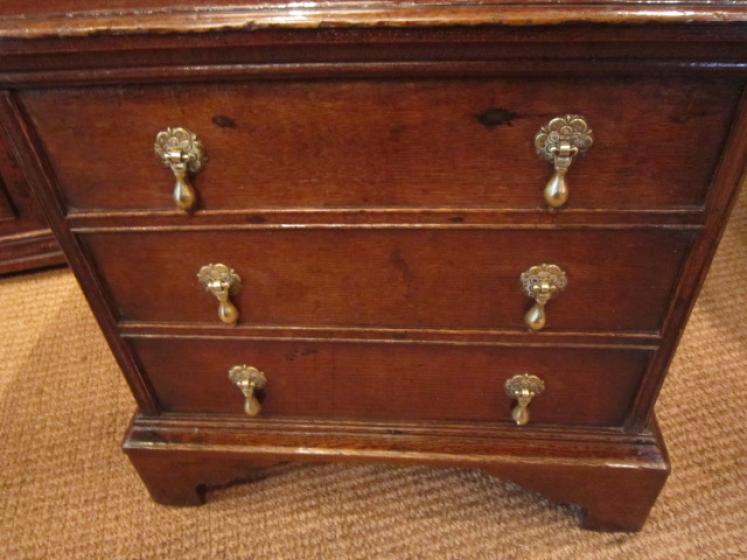 Small George II Period Oak Coffer - Image 4