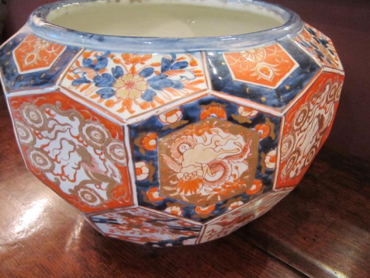 Impressive Large 19th Century Imari Jardiniere - Image 3
