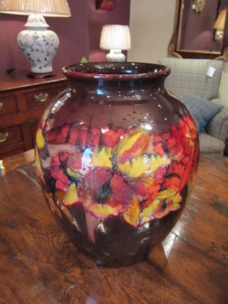 Wonderful Moorcroft Flambe Slipper Orchid Vase - Image 3