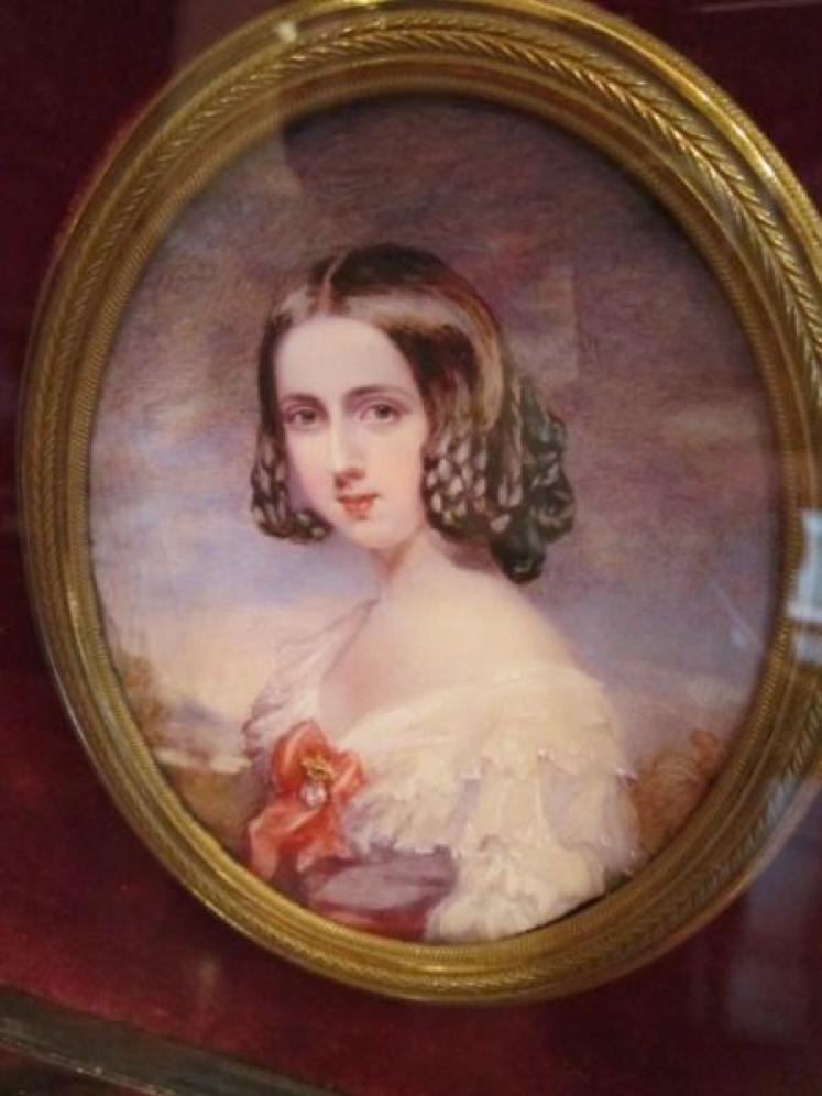 Mid Victorian Rosewood Framed Miniature Oil Portrait - Image 2