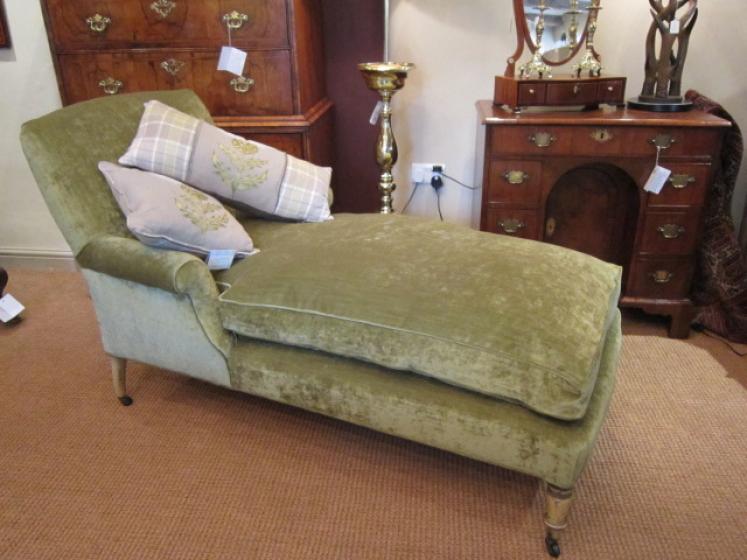 Superb Mid Victorian Upholstered Day Bed - Image 1