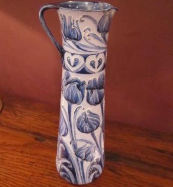 Superb Art Nouveau McIntyre Moorcroft Tulips Jug