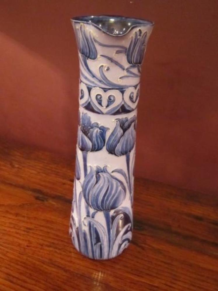 Superb Art Nouveau McIntyre Moorcroft Tulips Jug - Image 5