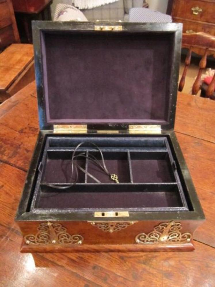Victorian Burr Walnut Casket Jewellery Box - Image 5
