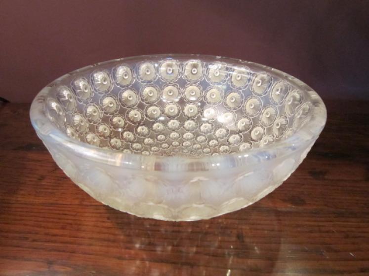 Rene Lalique Opalescent Nemours Glass Bowl - Image 1