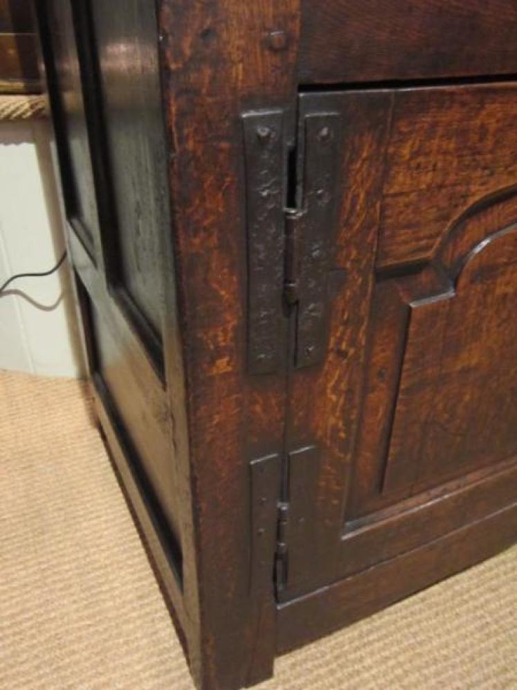 Outstanding George II Period Oak Cupboard Dresser - Image 3