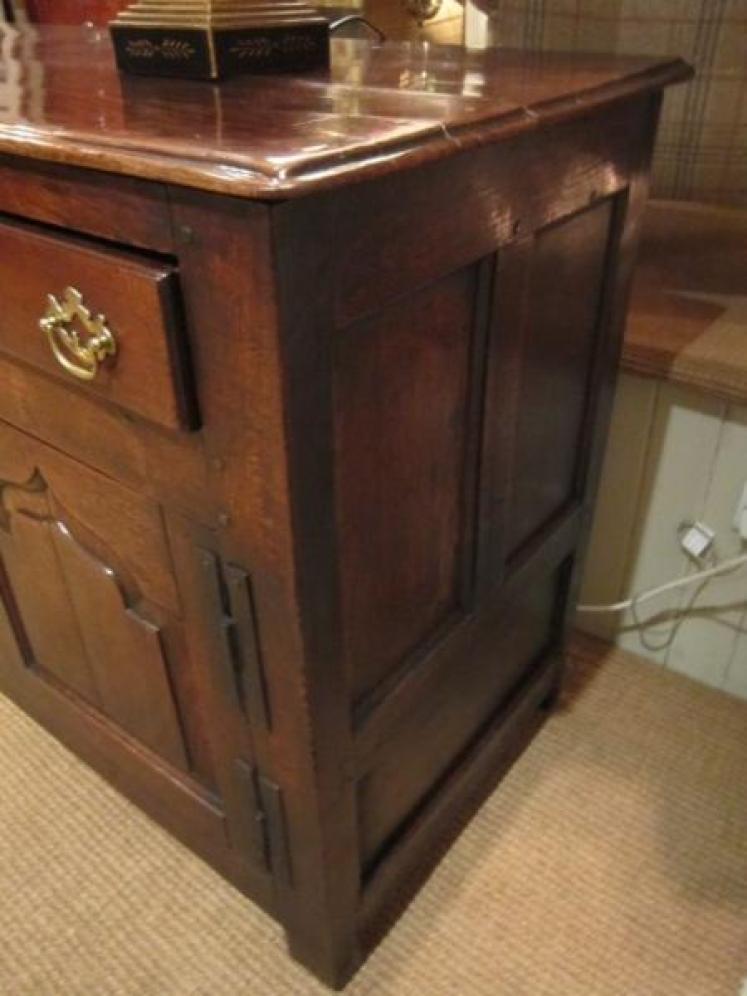 Outstanding George II Period Oak Cupboard Dresser - Image 5