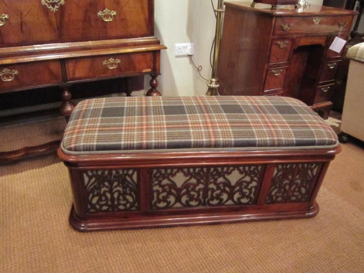 Stunning Early Victorian Rosewood Ottoman - Image 1