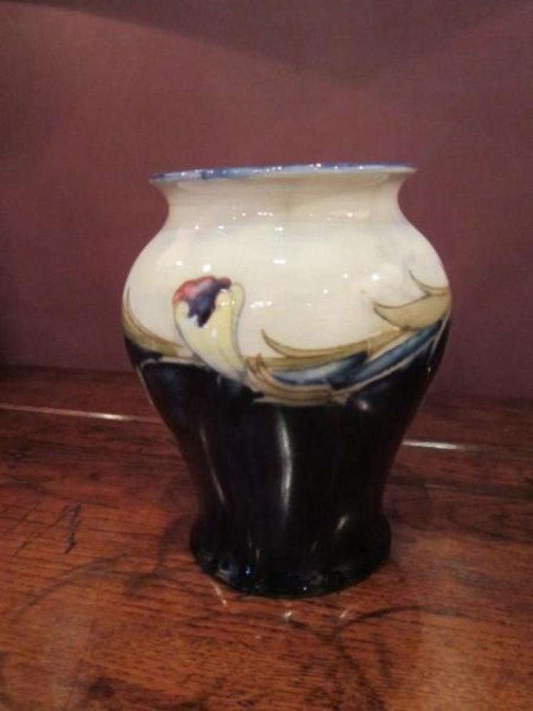Early Moorcroft 'Pansy Bud' Design Vase - Image 1