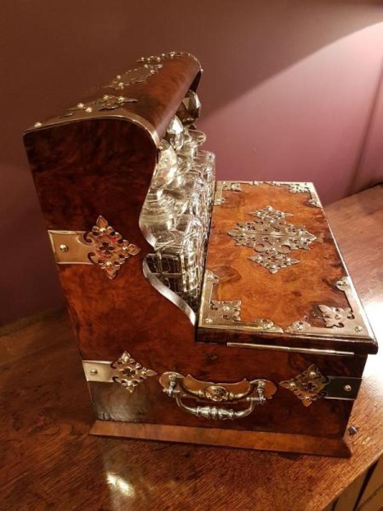 Superb Victorian Walnut Tantalus & Games Box - Image 3