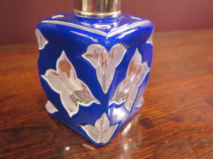 Top Quality Victorian Silver Overlay Glass Scent - Image 3