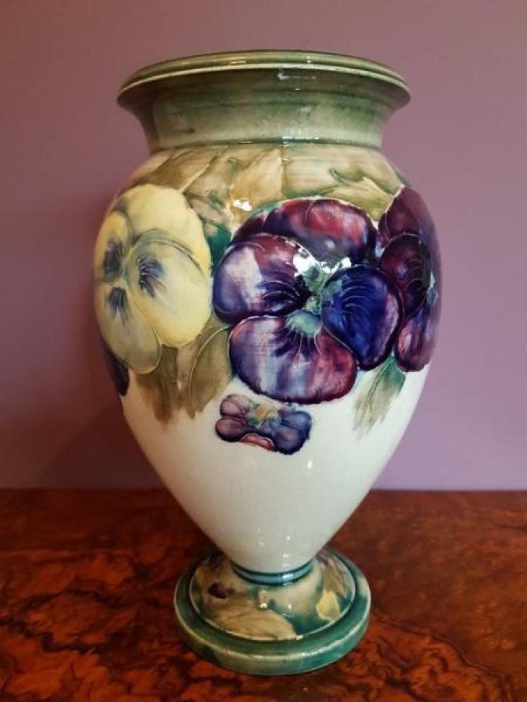 Early Moorcroft Pansy on Cream Vase - Image 1