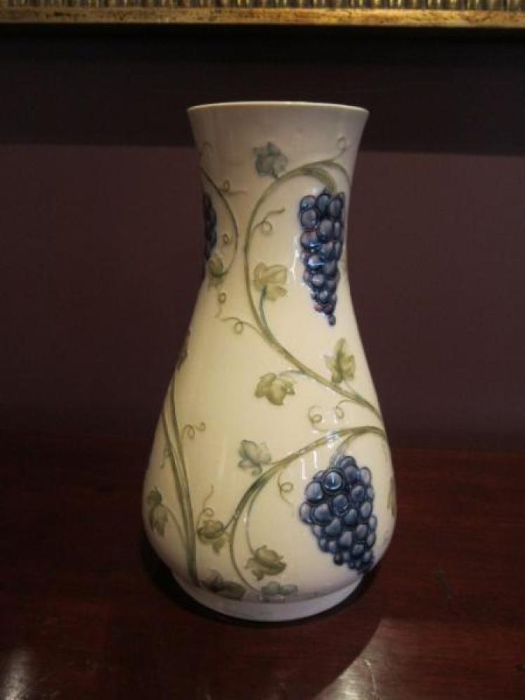 Early Moorcroft Grapevine Cream Vase - Image 1