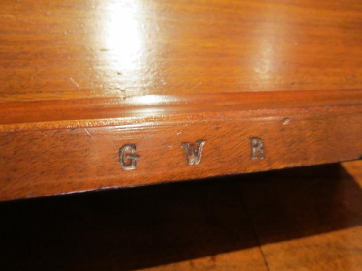 Large Victorian GWR Polished Walnut Desk Calendar - Image 4