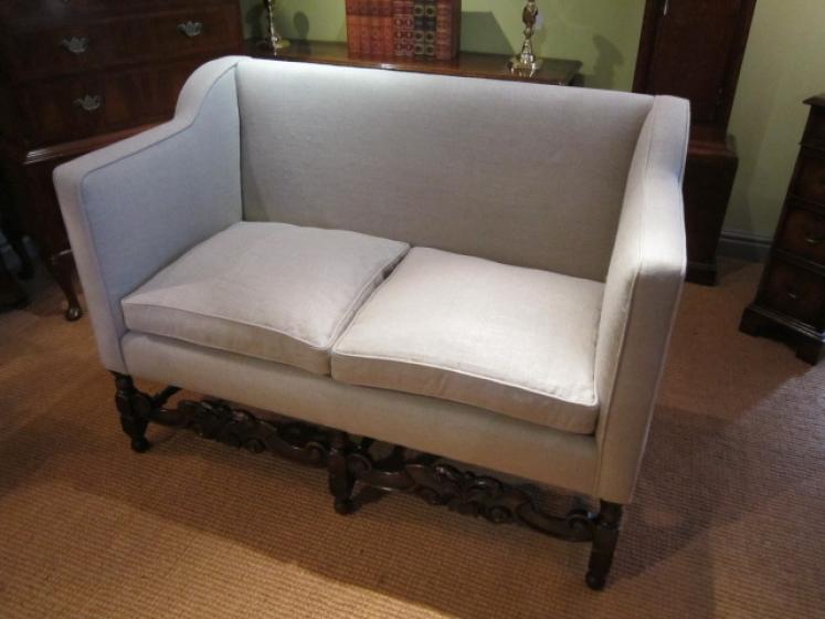 Very Comfortable Victorian Two Seater Settee - Image 5