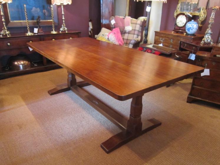 Superb Oak 'Lizardman' Dining Room Suite - Image 4