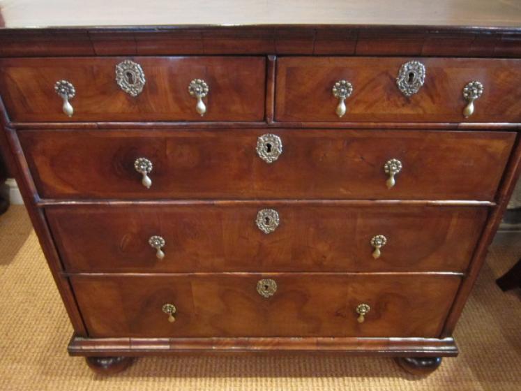 Fine William & Mary Period Walnut Chest - Image 4