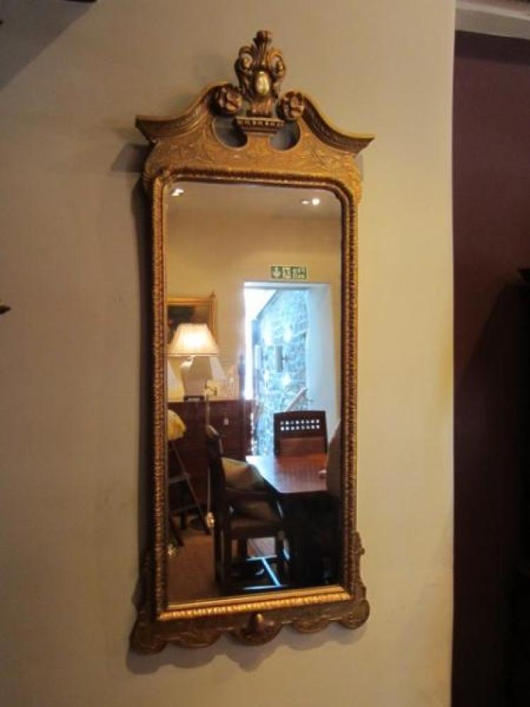 Superb Early Victorian Timber Gilt Wall Mirror - Image 1