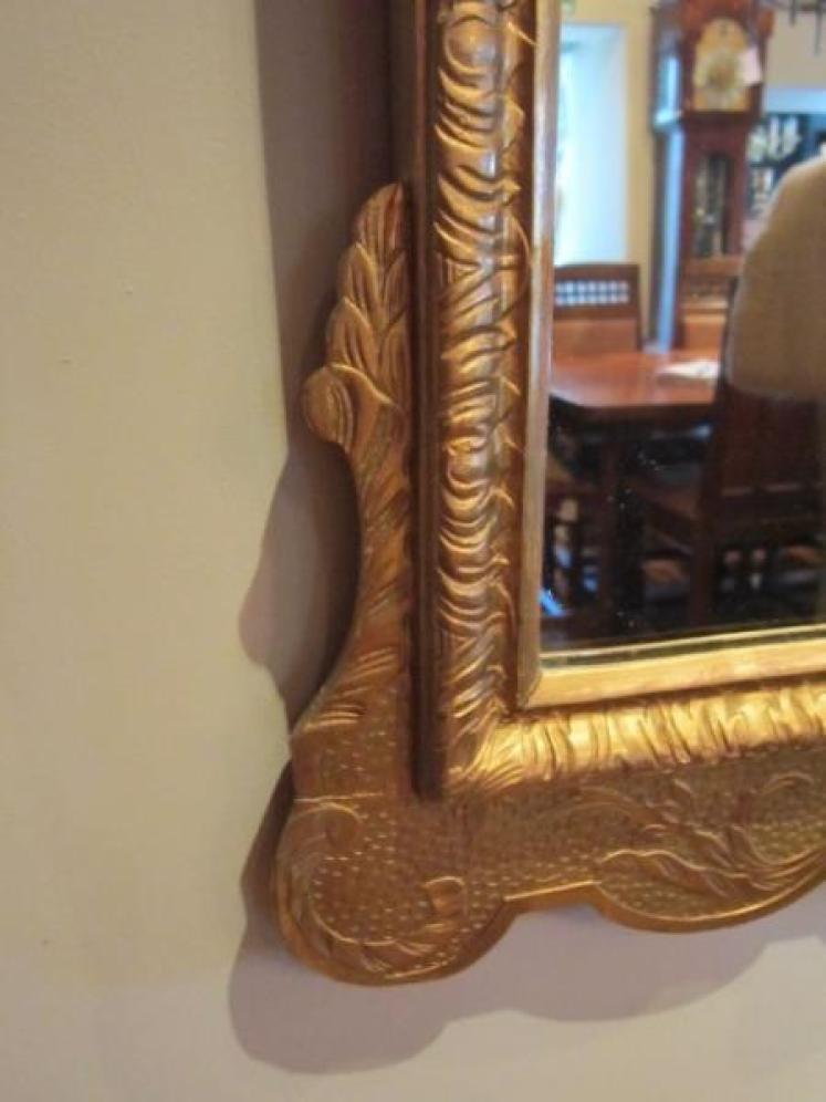 Superb Early Victorian Timber Gilt Wall Mirror - Image 3