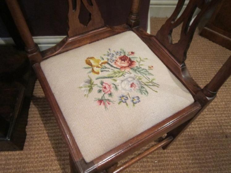 George III Period Mahogany Child's Corner Armchair - Image 3