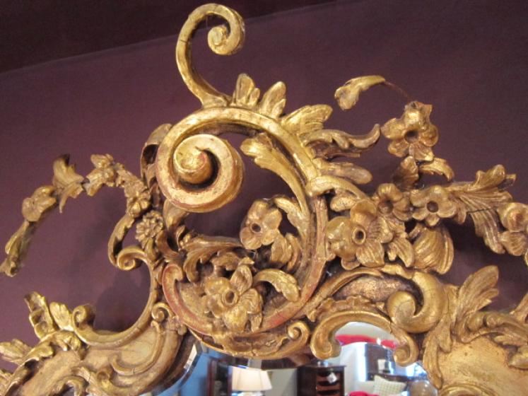 Very Original Early Victorian Gilt Shaped Mirror - Image 2