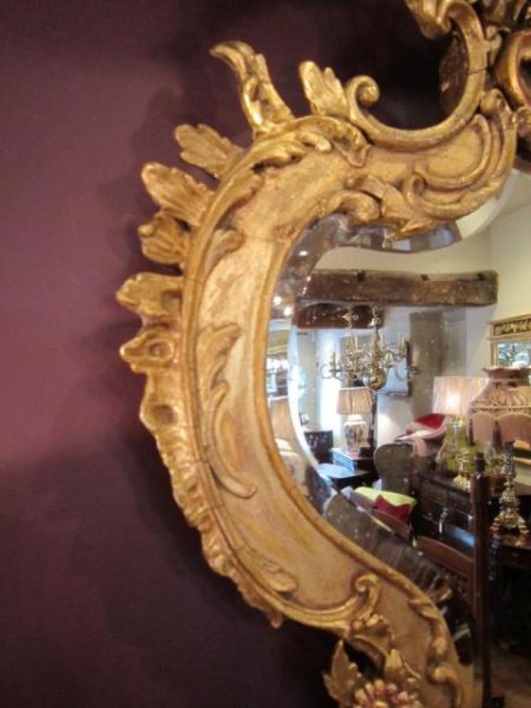 Very Original Early Victorian Gilt Shaped Mirror - Image 5