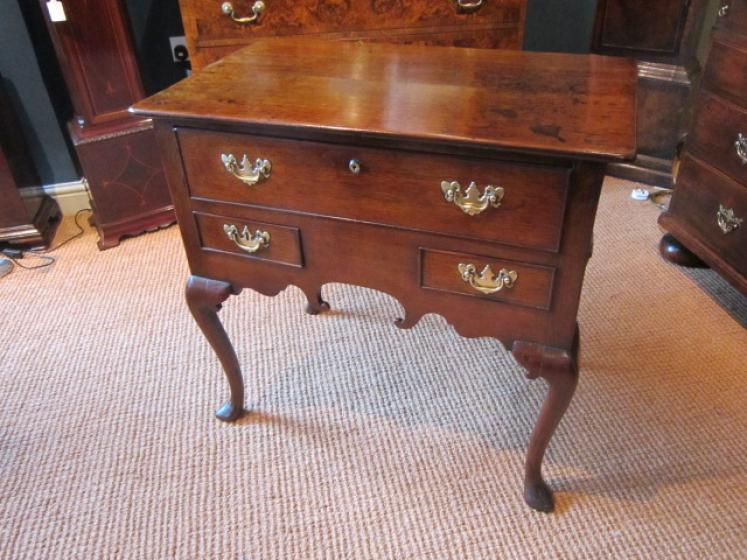 Superb George II Period Oak Lowboy - Image 1