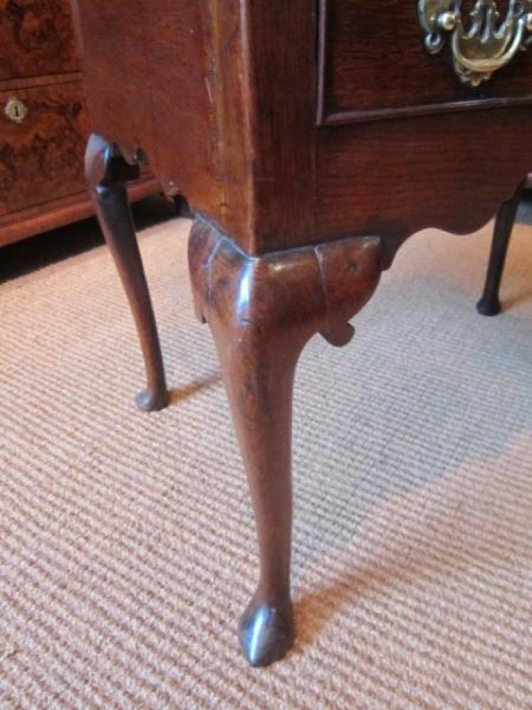 Superb George II Period Oak Lowboy - Image 3