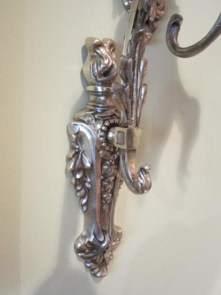 Pair of Edwardian Cast Brass Wall Lights - Image 2