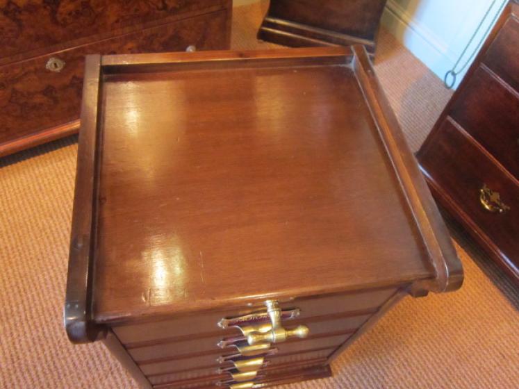 Top Quality Victorian Mahogany File Chest - Image 2