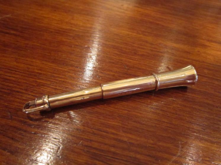Top Quality 9ct Gold Sampson & Morden Cigar Piercer - Image 1