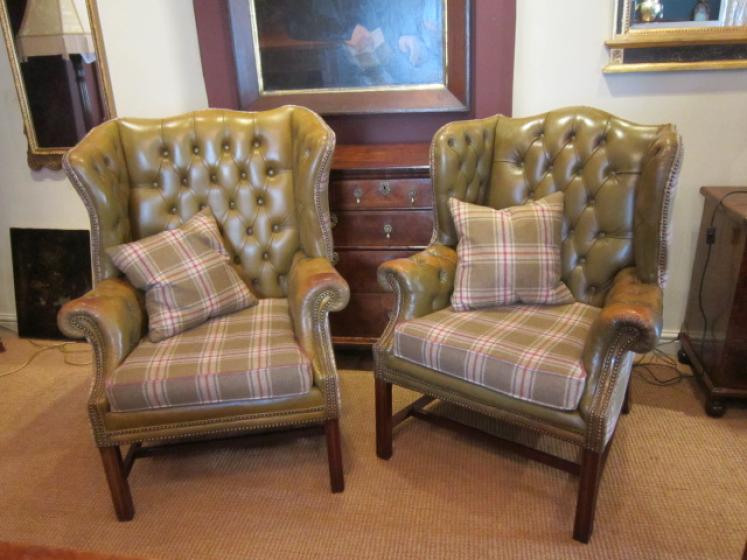 Superb Pair of Edwardian Leather Buttoned Wing Armchairs - Image 1