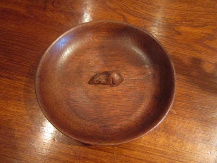 Early Mouseman Small Oak Bowl - Image 2