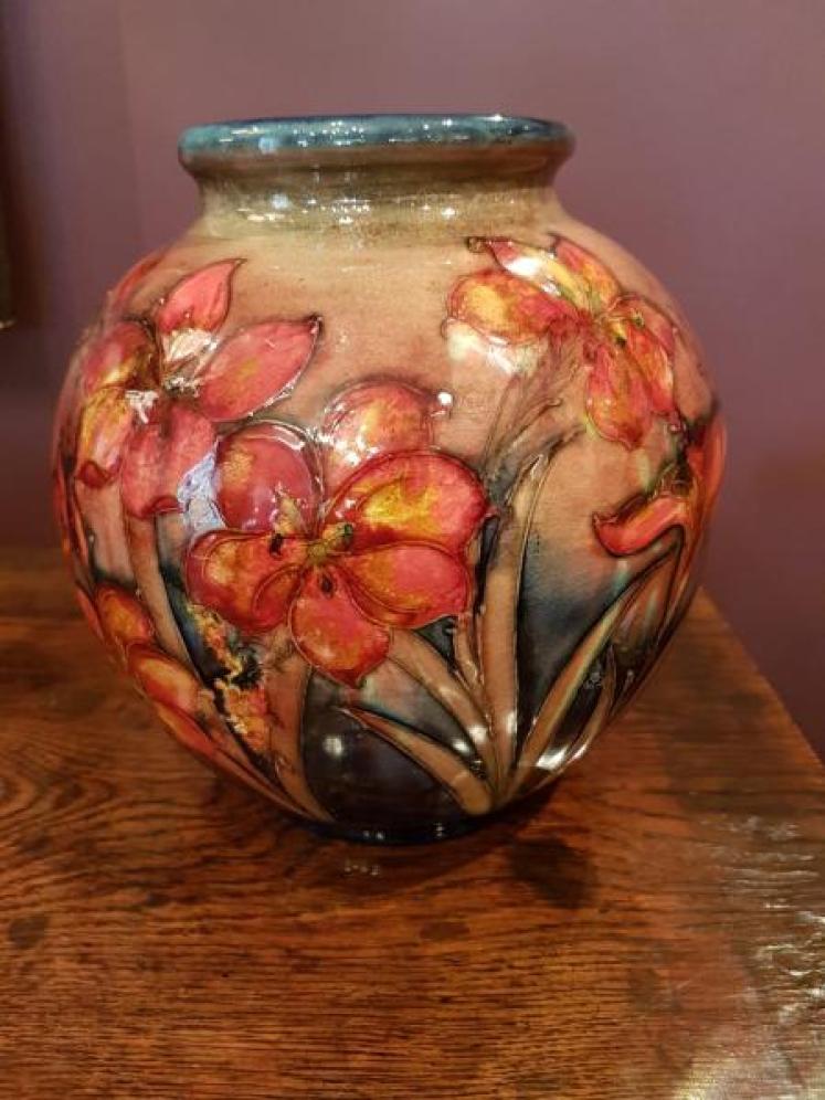 Moorcroft 1920`s  Freesia Flambe Vase  - Image 1