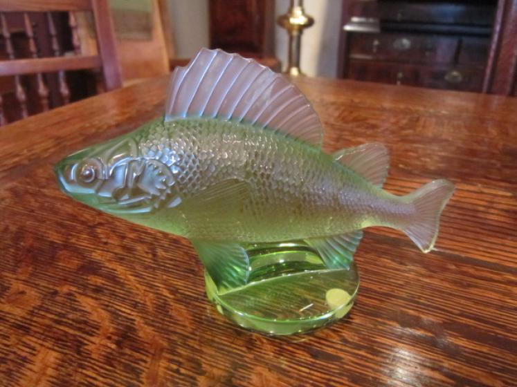 Lalique Green Opalescent Perch Fish Paperweight - Image 1