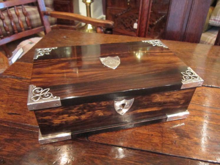 Superb Quality Edwardian Coromandel Table Box - Image 1