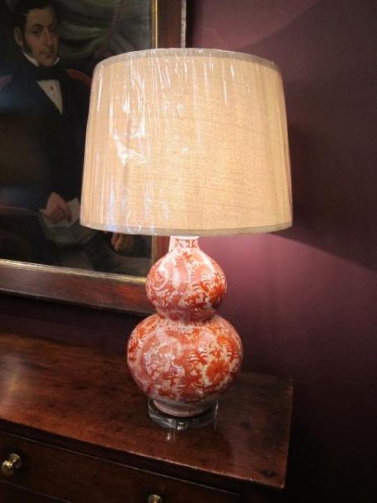 Oriental Porcelain Burnt Orange Table Lamp - Image 1