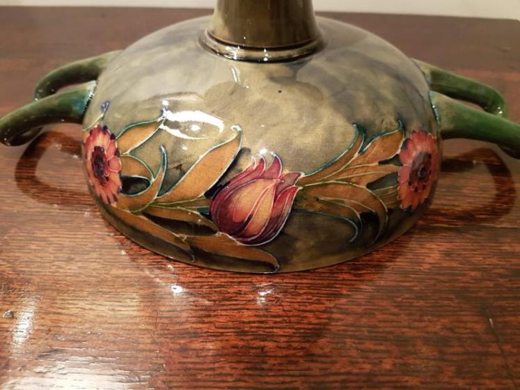 Stunning Moorcroft Spanish Pedestal Bowl - Image 4