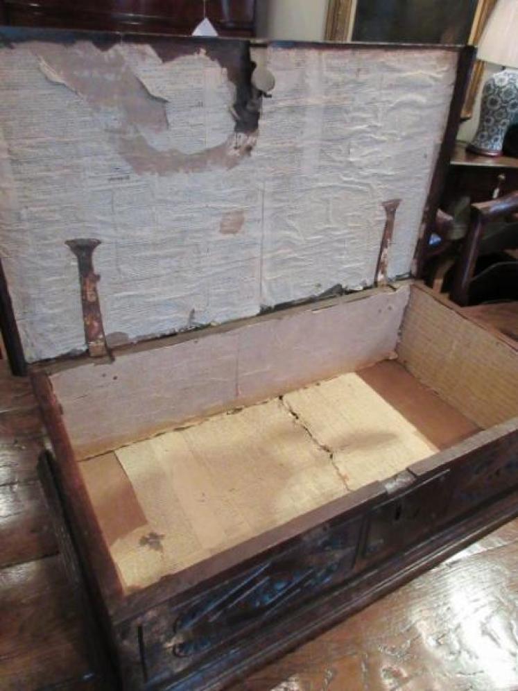 Very Original William & Mary Period Oak Bible Box - Image 4