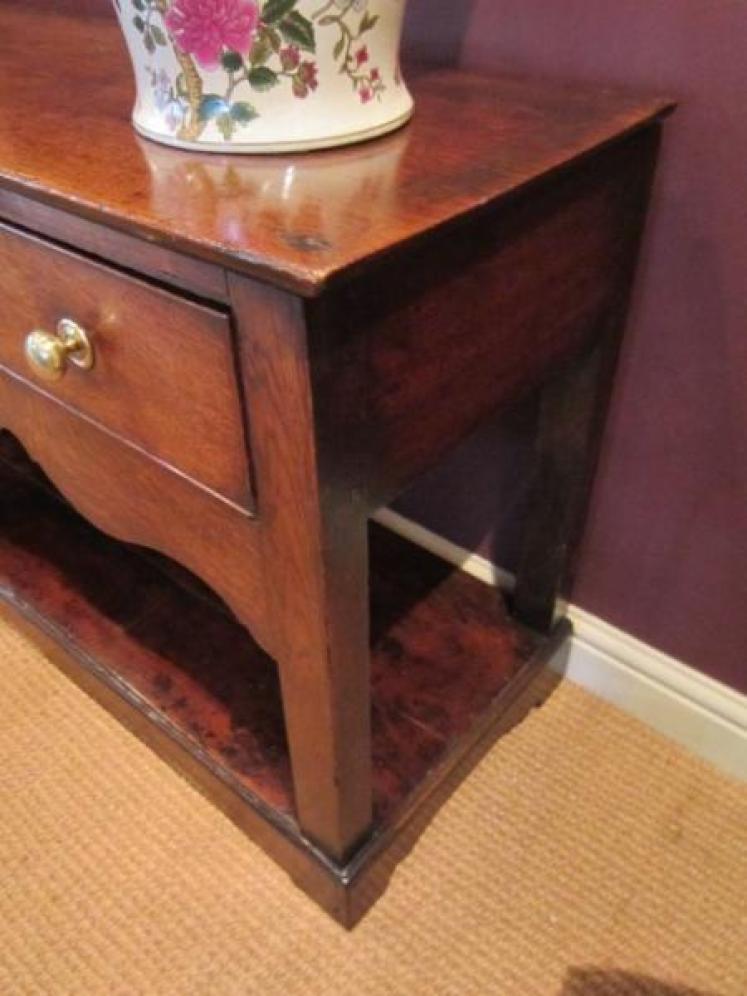 Superb George II Period Oak Pot Board Dresser - Image 5