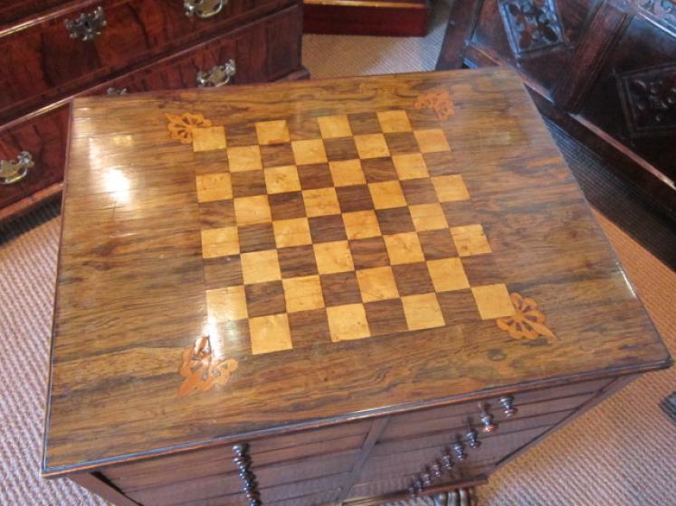 Superb Regency Rosewood Chess Top Collector's Cabinet - Image 2