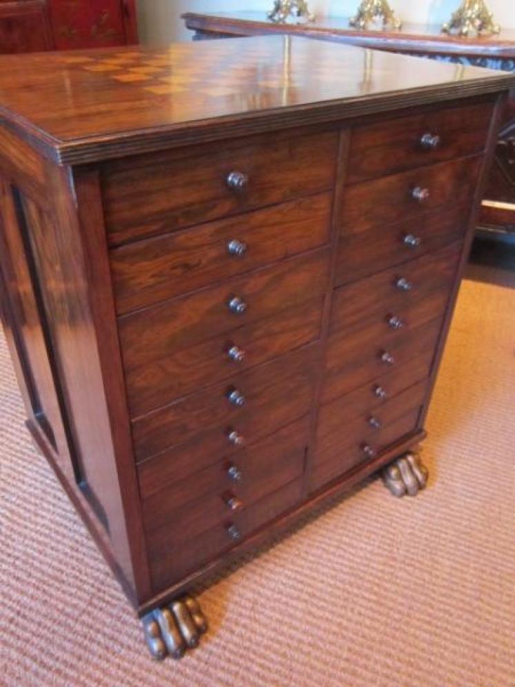 Superb Regency Rosewood Chess Top Collector's Cabinet - Image 3