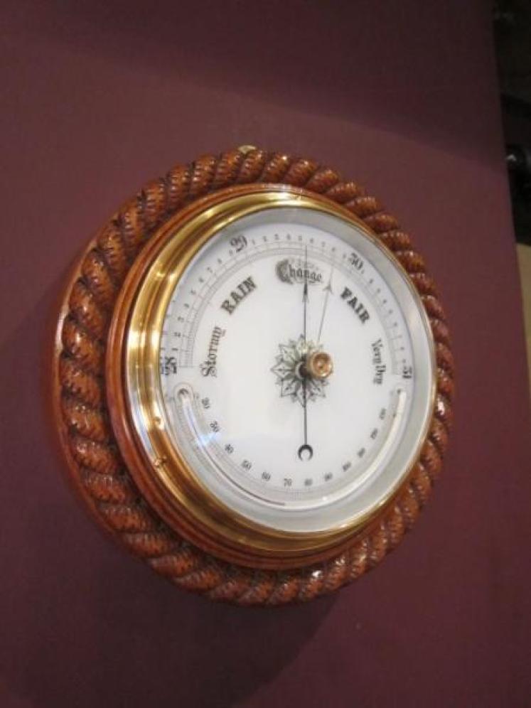 Superb Mid Victorian Polished Oak Ship's Barometer - Image 1