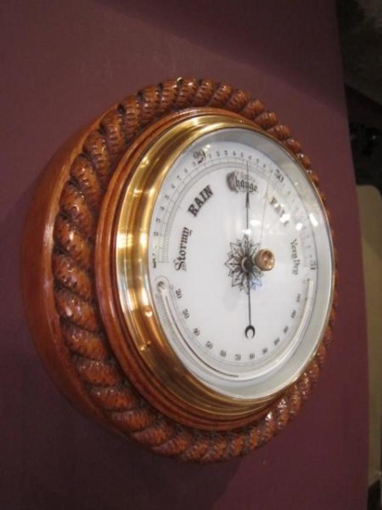 Superb Mid Victorian Polished Oak Ship's Barometer - Image 5