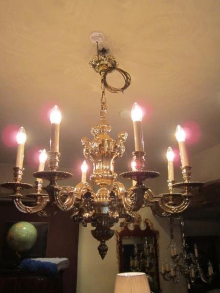 Stunning 19th Century Bronze Louis XIV Style Chandelier - Image 1